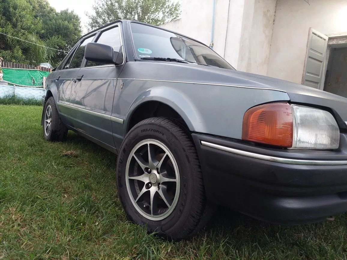 Ford Escort 1.6 Ghia Sx