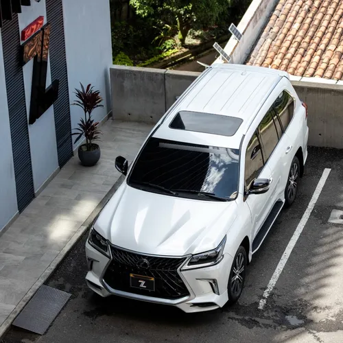 Lexus LX LX570 B2+ 5.7