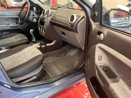 Ford Fiesta 1.6 16v Se Flex 5p