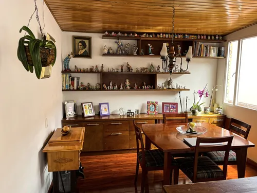 Casa En Venta En San Nicolás. Cod V2283