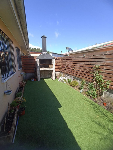 Casa En Venta De 2 Dorm 1 Baño 1 Est En San Pedro De La Paz