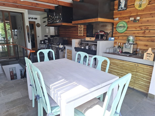 Casa En Arriendo De 4 Dorm. En Lo Barnechea