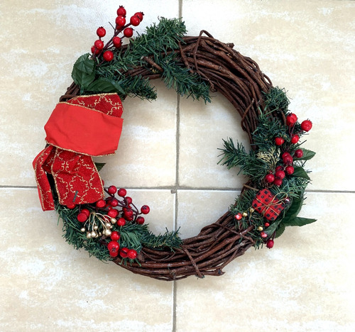 Corona De Navidad Con Madera Real Adornos Flores Rosca 40cm