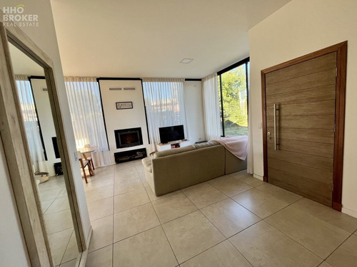 Imagen 2 de 18 de Casa A La Venta. Barrio Privado. Punta Del Este. - Punta Del Este La Residence