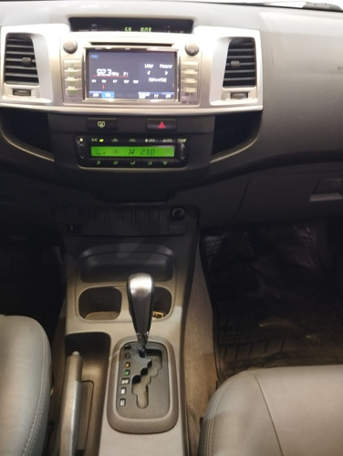 Toyota Hilux SW4 SR 4x2 2.7/ 2.7 Flex 16V Aut.