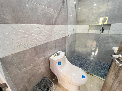 Venta De Townhouse En Karol Home Maracay Aragua 24-27080 Irr