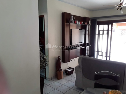 Imagem 3 de 15 de Casa Em Via Publica Em Parque Jaragua - Taubaté - 474