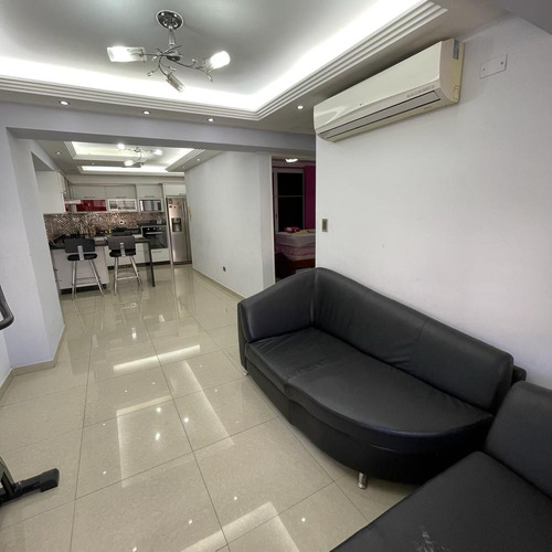 Imagen 8 de 16 de Apartamento En Venta Urb Loira El Paraiso