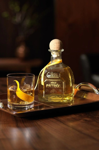 Imagen 5 de 8 de Tequila Patron Añejo 100% Agave 750ml En Estuche