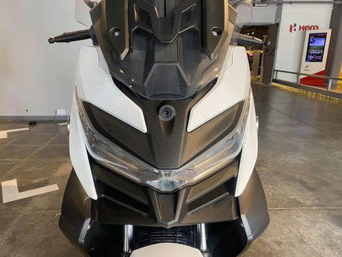 Voge Sr4 Max Pro Maxiscooter Qj Motor Fort 350 Kymco Xtown
