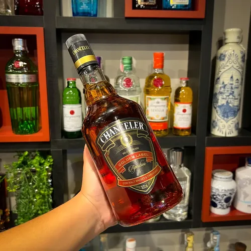 Whisky Chanceler Golden Label Special Line 1l | MercadoLivre