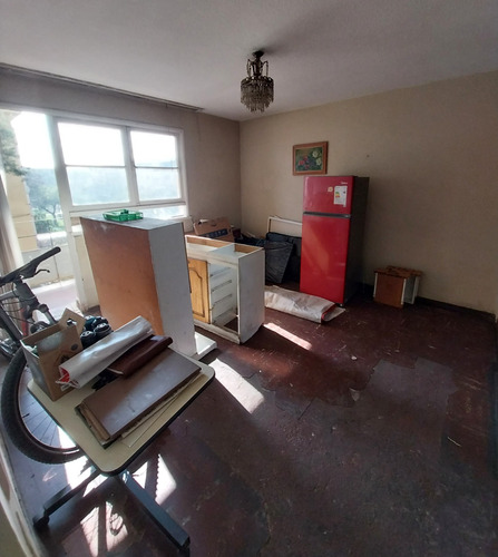 ¡¡¡ Ubicación Inmejorable, Ideal Para Remodelar A Tu Gusto !
