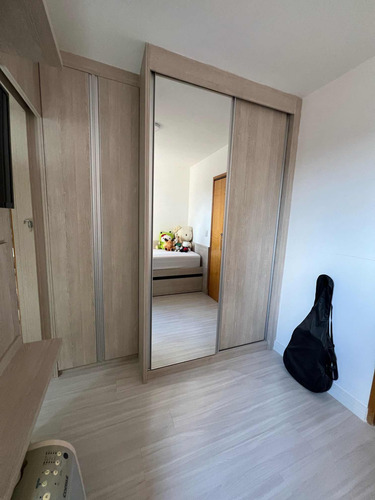 Casa Em Condomínio Com 2 Suítes E Repleta De Planejados