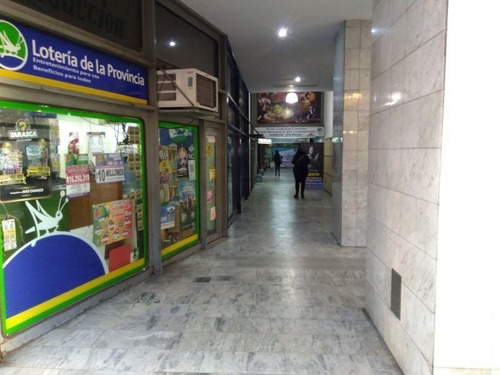 Imagen 2 de 10 de Local En Venta En Zona Centro
