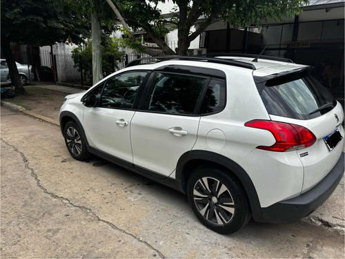 Peugeot 2008 1.6 Feline am20