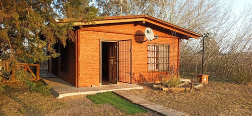 Imagen 2 de 15 de Alquiler De Quinta Para Eventos Y Cabañas Para 6 Y 10 Personas. Y Quinta Y Salón Para 200 Personas Eventos Despedidas Reuniones Y Mucho Mas!!