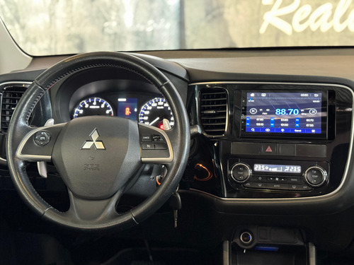 Mitsubishi Outlander OUTLANDER 3.0/ GT 3.0 V6 Aut.