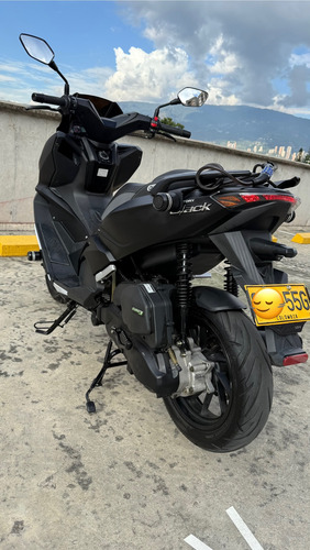 Victory Black 2024 - Como Nueva