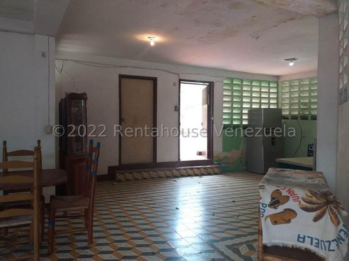 Imagen 16 de 26 de Amplia Y Comoda Casa Colonial, 04120656408 Mls 23-2219