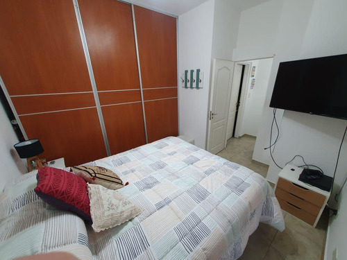 Imagen 15 de 20 de Sólido Ph De 3 Ambientes Con Patio En Planta Baja. Reciclado A Nuevo