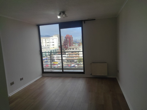 Se Arrienda Soleado Departamento En Sector Exclusivo
