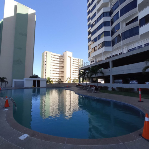 Hermoso Apartamento En La Llanada Con Vista Al Mar Y Espacios Únicos, Inversión Segura