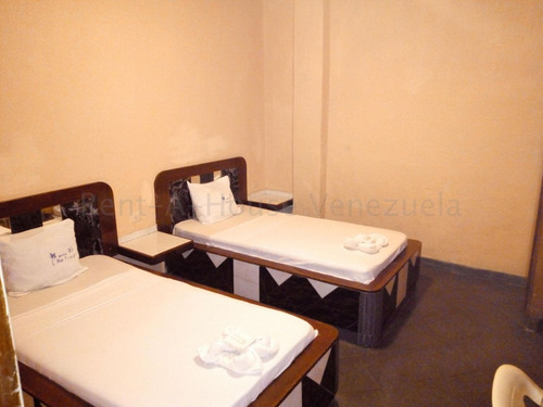 Hotel En Venta Macuto #24-24065 Johana Blanco