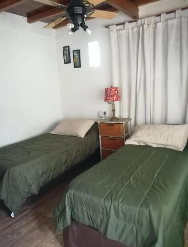 Casa En Venta - 2 Dormitorios 1 Baño - Departamento - 1.000mts2 - Chascomús