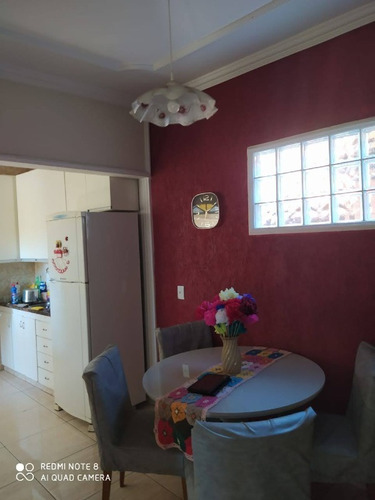 Imagem 4 de 19 de Casa Á Venda, 04 Quartos, 01 Suíte, 02 Vagas, Água Branca - Contagem/mg - 25226
