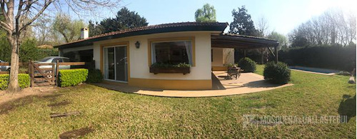 Casa En Venta - Pilar Village