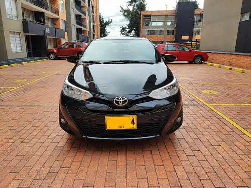 Toyota Yaris Xl 1.5 Mecánico 2022