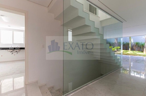 Imagem 7 de 15 de Casa Em Condomínio Construção Nova, Excelente Acabamento, Sobrado Com 4 Suítes Piscina E Jardim. - Em50170