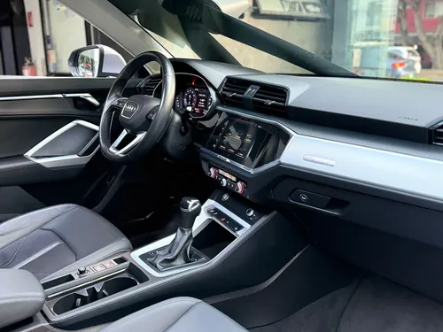 Audi Q3 Select 2020