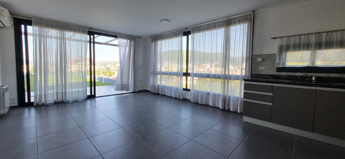 Departamento En Venta En Villa Carlos Paz