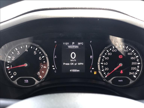 Imagem 10 de 12 de Jeep Renegade Jeep Renegade 1.8 Sport