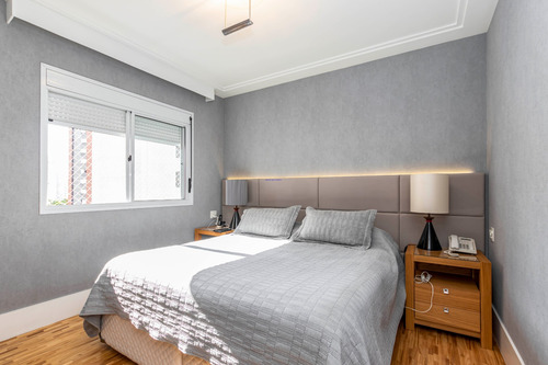 Imagem 14 de 20 de Apartamento 236m², 03 Dormitórios (sendo Suítes), 04 Banheiros E 04 Vagas Na Garagem. Condomínio Com Portaria, Segurança 24hrs, Piscina, Salão. - 21011309 - 68998718