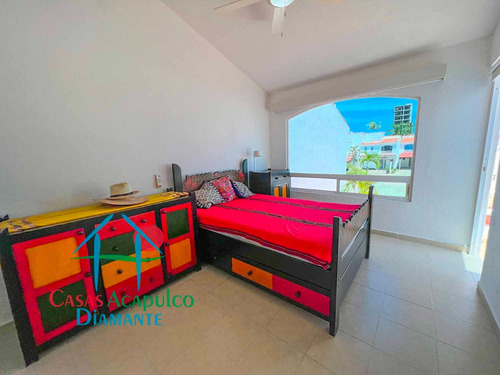 Cad Villas Playa Diamante 81. Terraza Con Jardín Y Acceso Directo A La Alberca Del Condominio