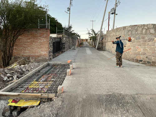 Terreno Campestre, Escritura Inmediata, Con Opción A Crédito, Rectangular, A 12 Min De Los Arcos De Queretaro, En Carretera Queretaro Huimilpan, En Oportunidad.
