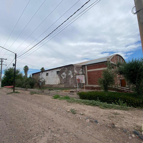 Vendemos Bodega Ubicada En Carril Chimba Y Panamericana, Frente A Bodega Crotta.