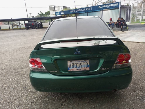 Imagen 4 de 13 de Mitsubishi Lancer