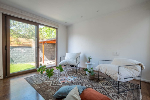 Imagen 18 de 30 de En Pasaje, Jardines Con Terraza Y Piscina (simón González)