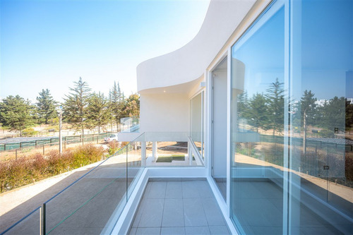 Proyecto De 9 Casas Nuevas En Sector Tranquilo De Marbella