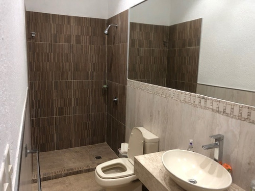 Imagen 5 de 13 de Venta De Casa En La Ciudad De Areguá