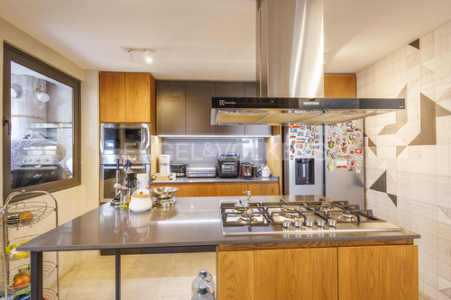 Venta Departamento Remodelado En Isidora Goyenechea