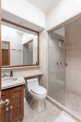 Apartamento En Venta En El Chicó. Cod V19948