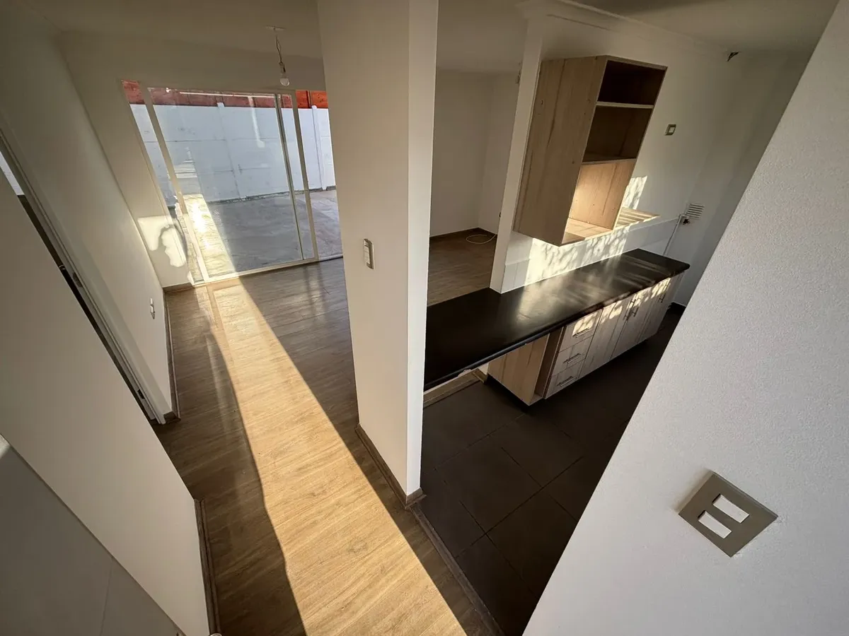 Imagen 2 de 17 de Casa En Venta En Condominio Valles De La Florida - La Serena