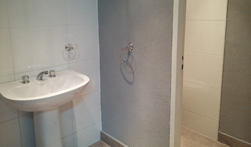 Imagen 7 de 14 de Local -zona Alberti Y Boulevard Maritimo-vista Al Mar