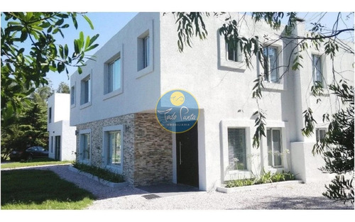 2 Casas En Venta En Un Mismo Terreno - Ref: 5845
