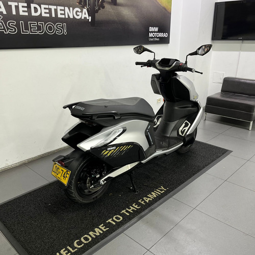 Cf Moto Zeeho Ae8+