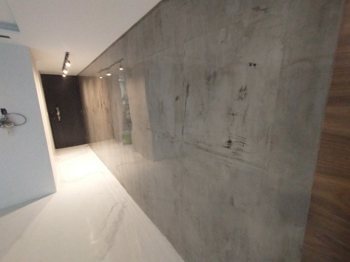 Microcemento Muro Epóxico